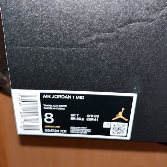 Air Jordan 1 Mid Shoes in TAXI/BLACK Combo 💛🖤 - Picture 13 of 14